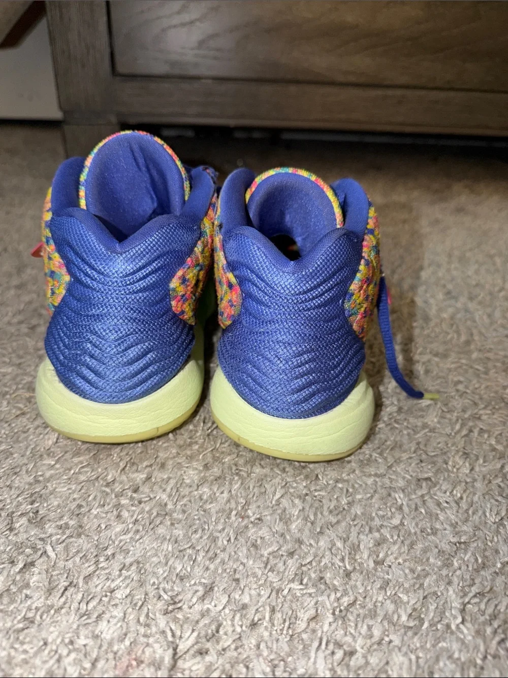 Men's Multicolor Knit Sneakers with Neon Pink and Green Accents
